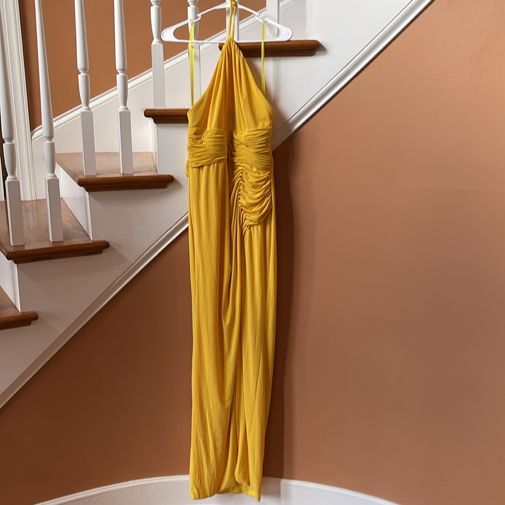 MAC DUGGAL Halter Neck Rouched Side Front Slit Gown in Marigold Size Small - Picture 4 of 7